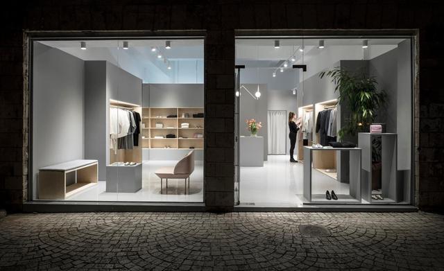 Enhancing Store Lighting: Tips for Retail Success